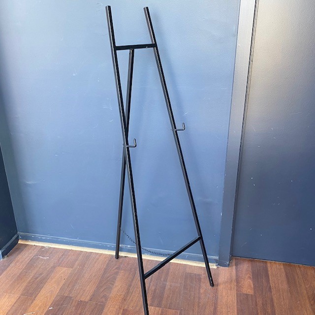 EASEL, Black Contemp 147cm H